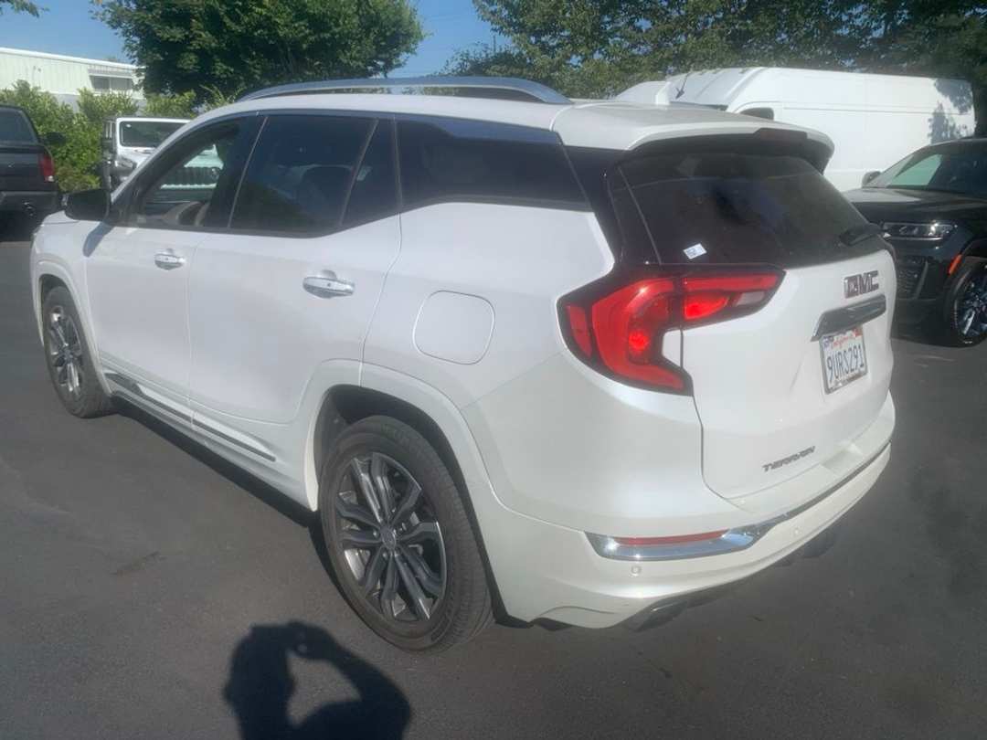 2020 GMC Terrain Denali - Image 2