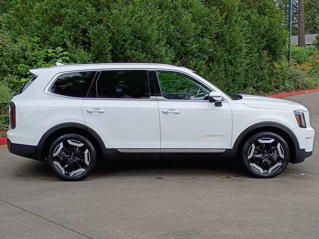 2024 Kia Telluride EX - Image 3
