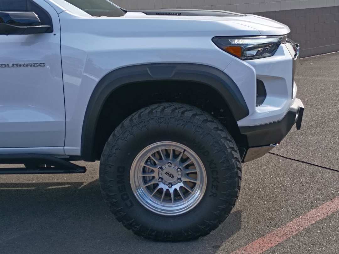 2026 Chevrolet Colorado ZR2 - Image 2