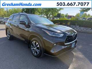 2021 Toyota Highlander Hybrid XLE
