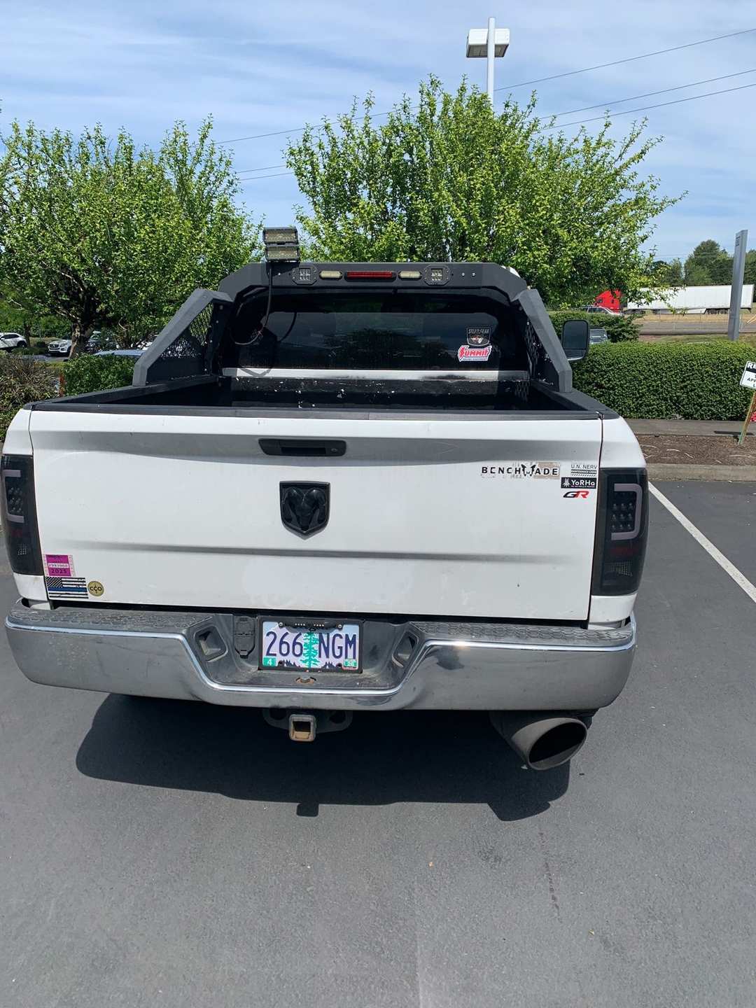2014 Ram 1500 SLT - Image 3