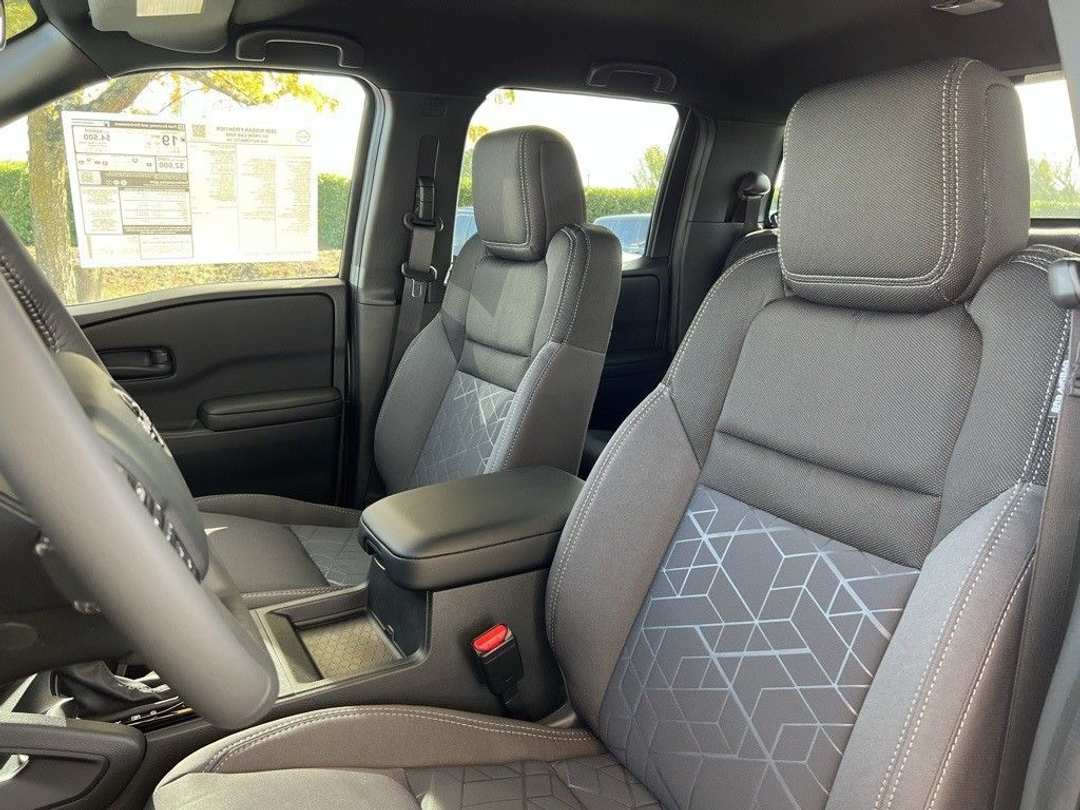 2026 Nissan Frontier SV - Photo 13