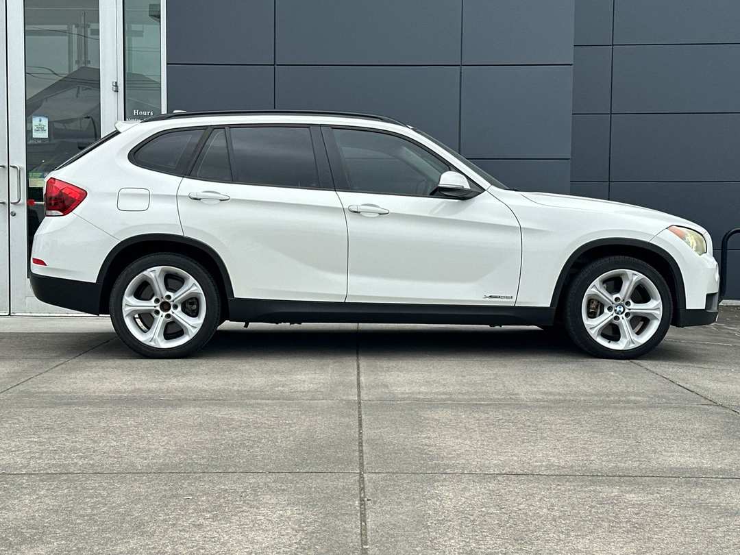 2014 BMW X1 xDrive35i - Image 2