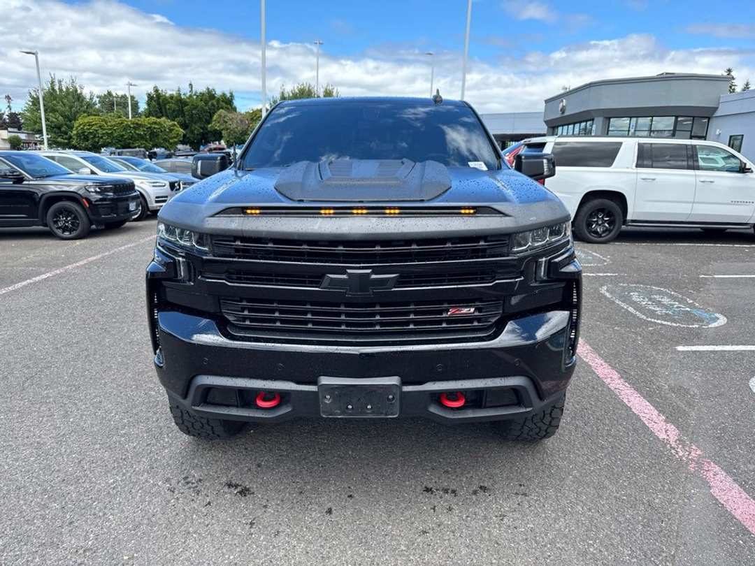 2019 Chevrolet Silverado 1500 LT Trail Boss - Image 2