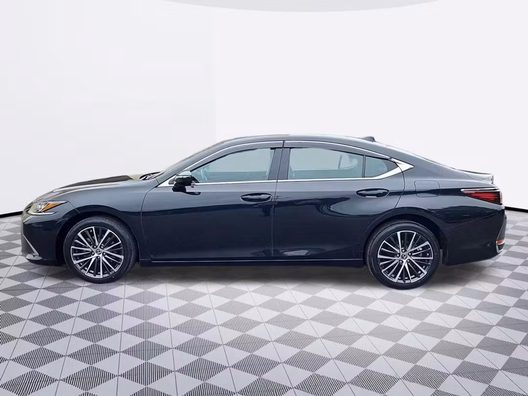 2022 Lexus Es 250 - Image 3