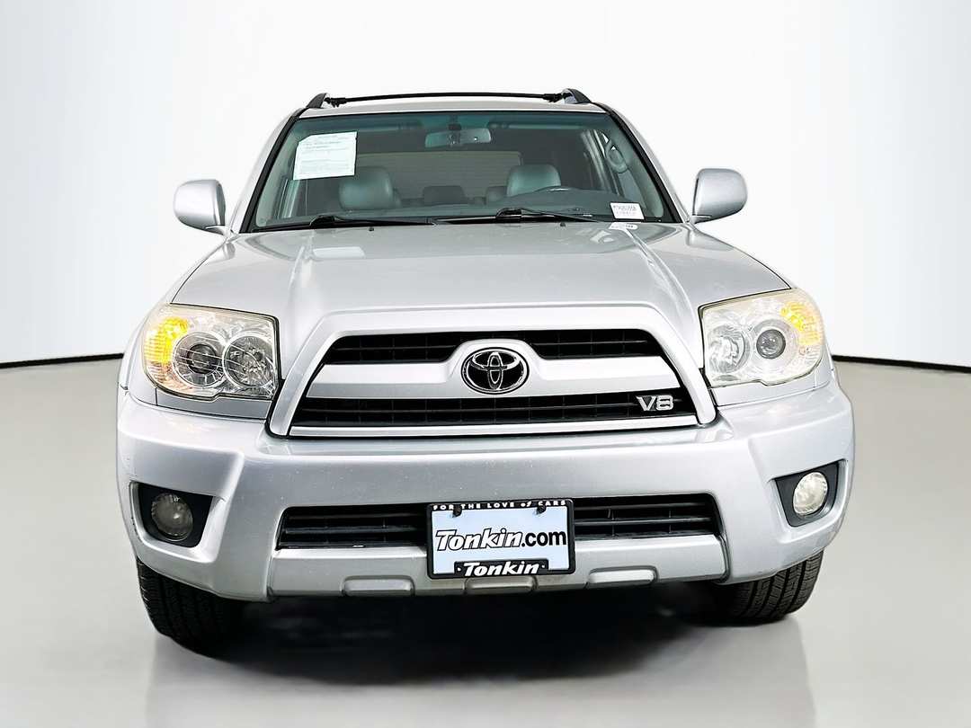 2007 Toyota 4Runner Limited - Image 2