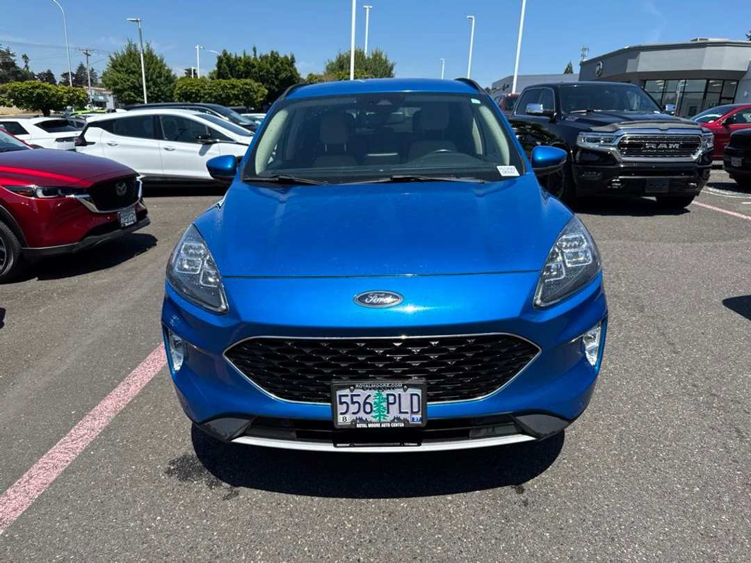 2020 Ford Escape Titanium - Image 2