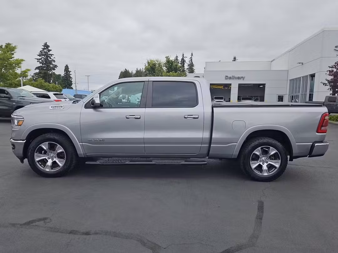 2019 Ram 1500 Laramie - Image 3
