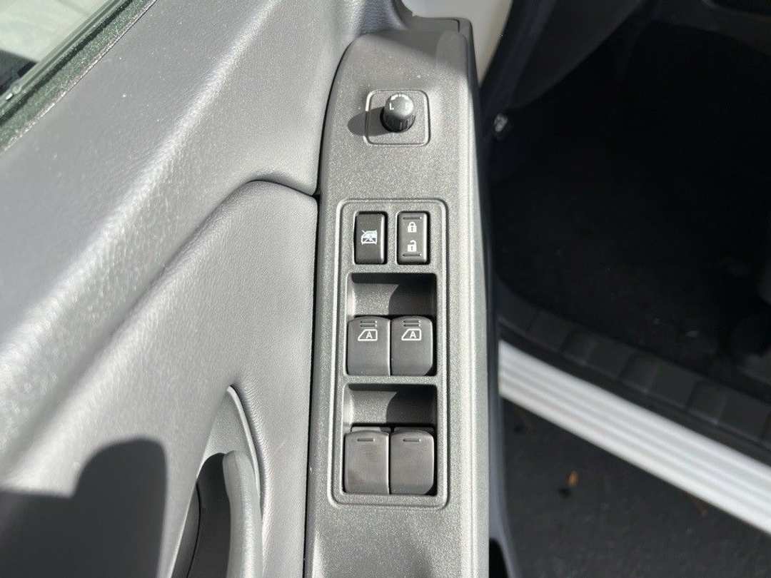 2026 Nissan Frontier SV - Photo 11
