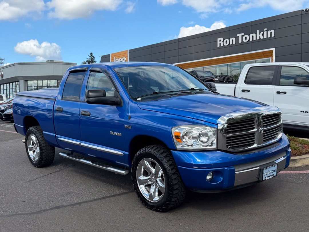 2008 Dodge Ram 1500 Laramie - Image 2
