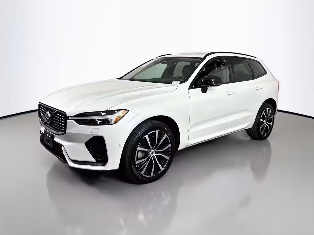 2023 Volvo Xc60 B6 Ultimate Dark Theme - Image 3