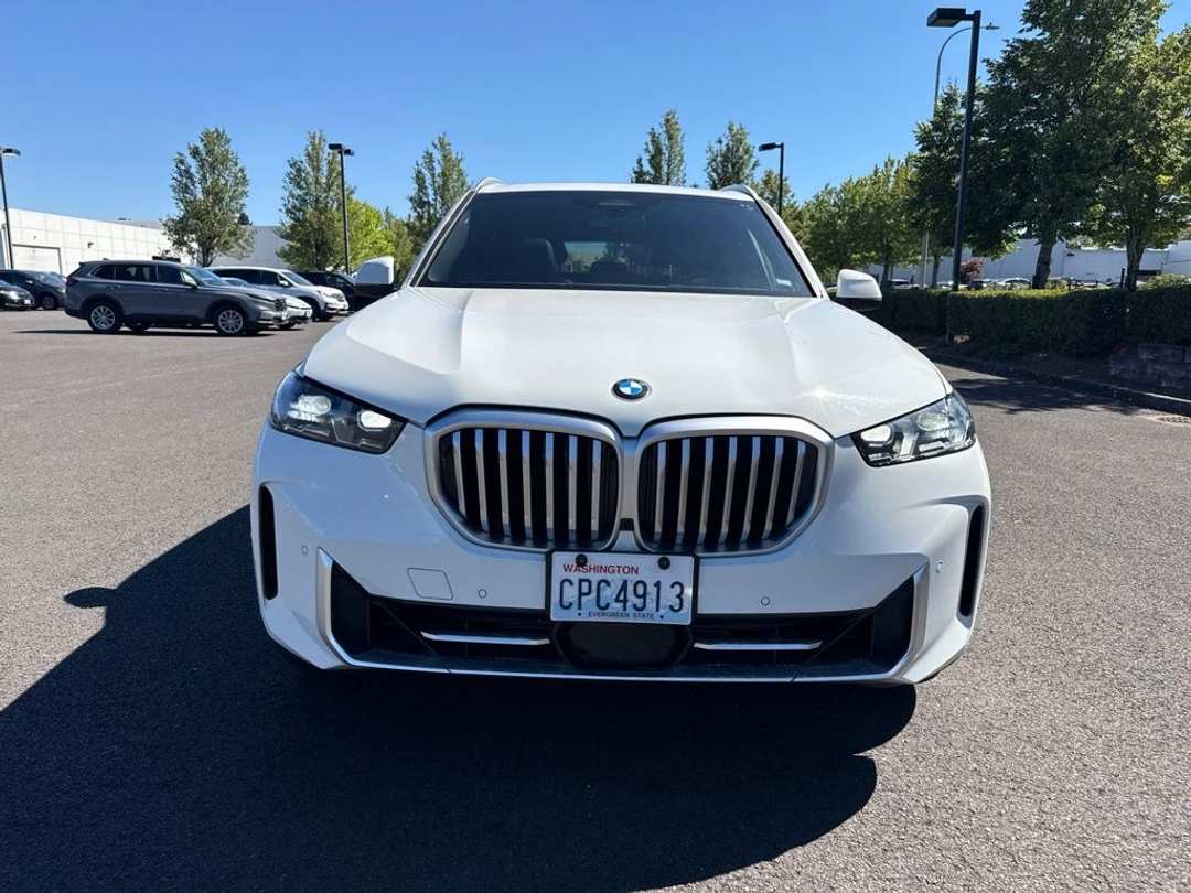 2026 BMW X5 xDrive40i - Image 2