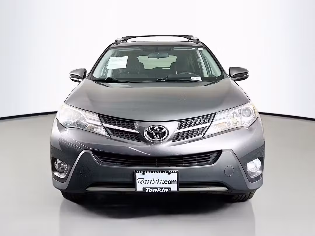 2013 Toyota Rav4 XLE - Image 2
