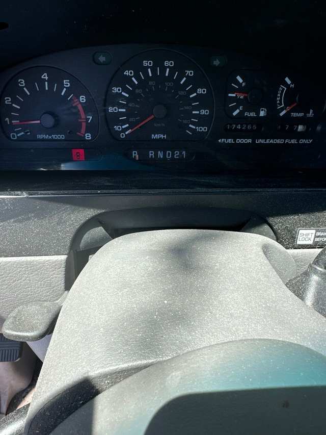 1996 Nissan Quest XE
