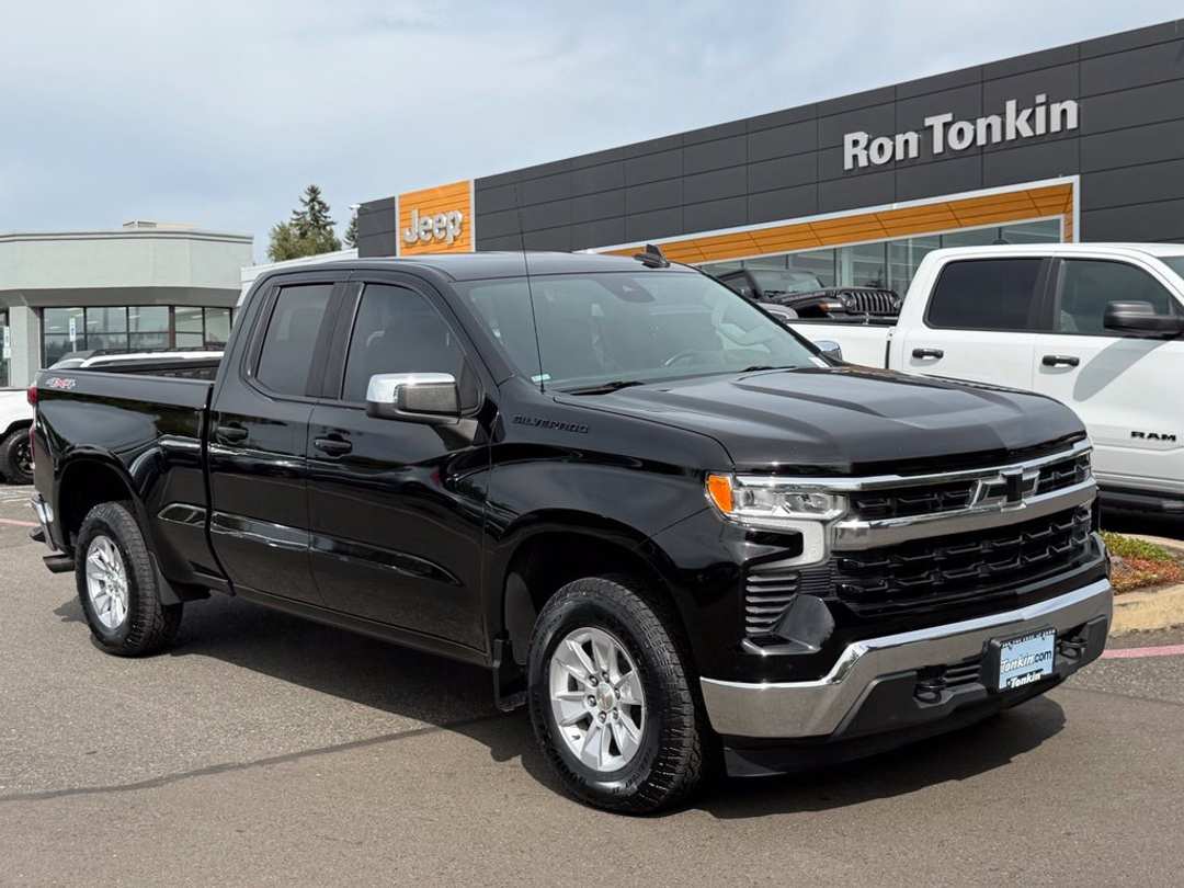 2023 Chevrolet Silverado 1500 LT - Image 2