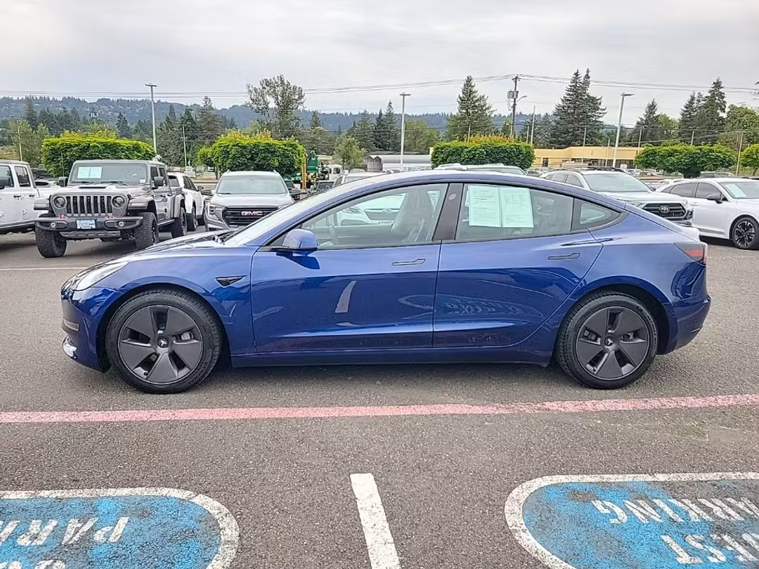 2023 Tesla Model 3 Base - Image 3