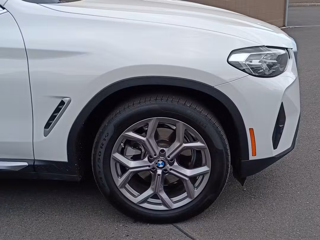 2024 BMW X3 xDrive30i - Image 2