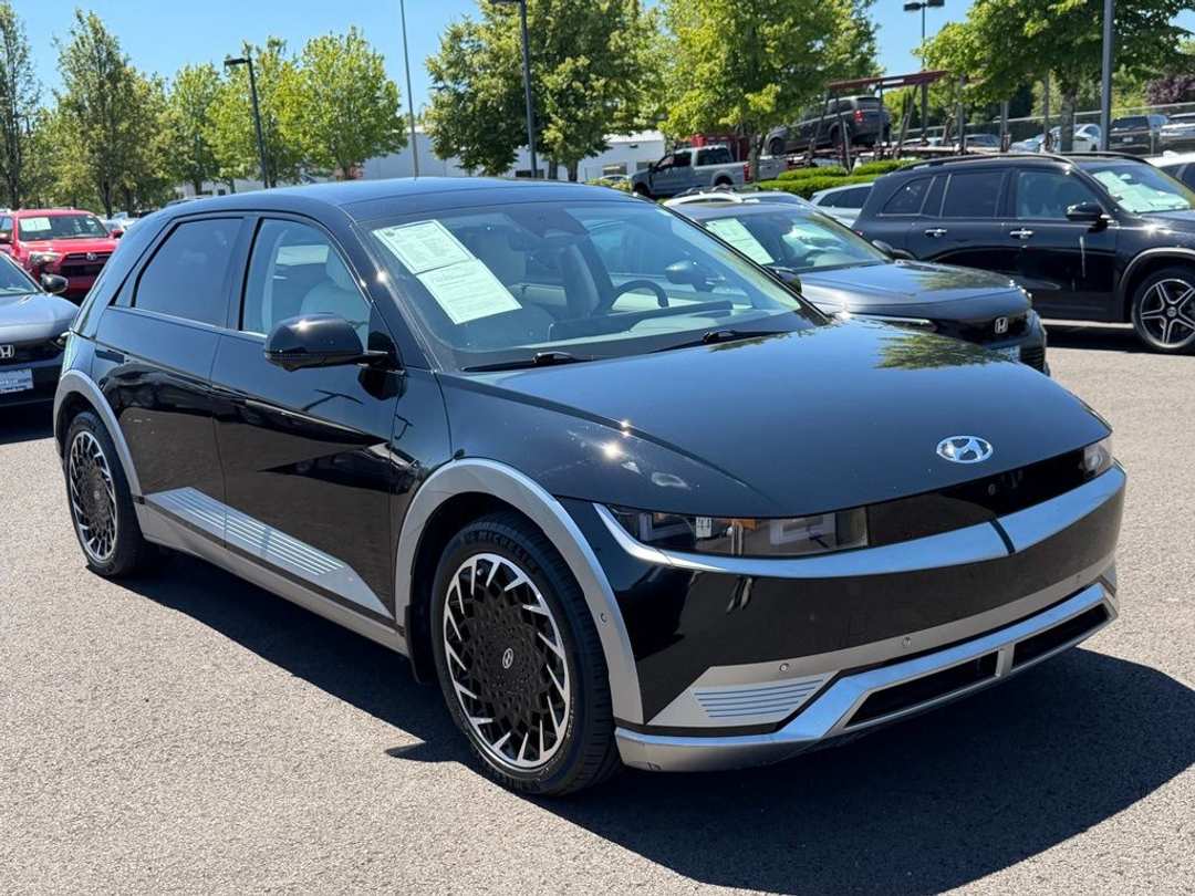 2023 Hyundai Ioniq 5 Limited - Image 2