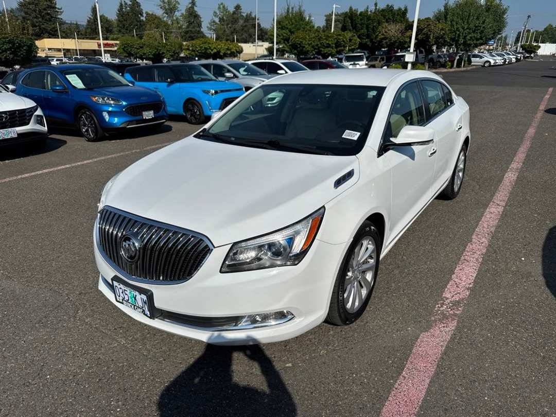 2016 Buick Lacrosse Leather Group - Image 3