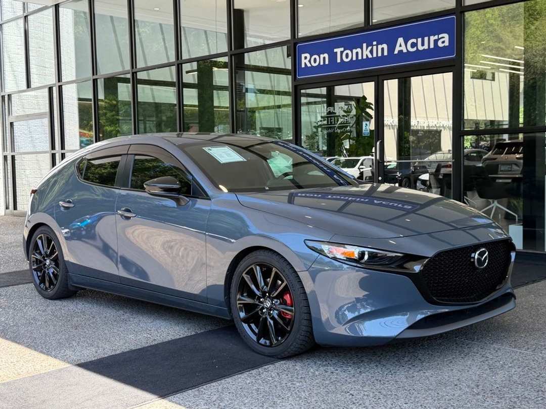 2023 MAZDA Mazda3 2.5 S Carbon Edition - Image 2