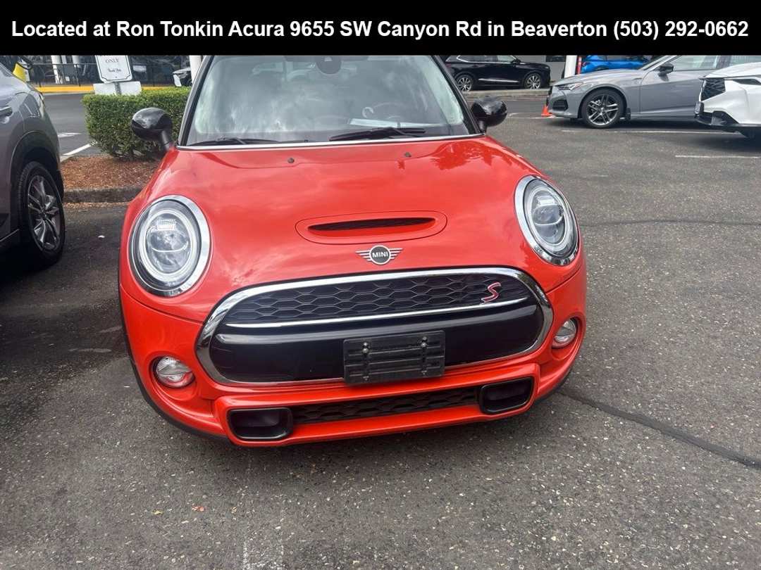 2019 MINI Cooper S Classic - Image 3