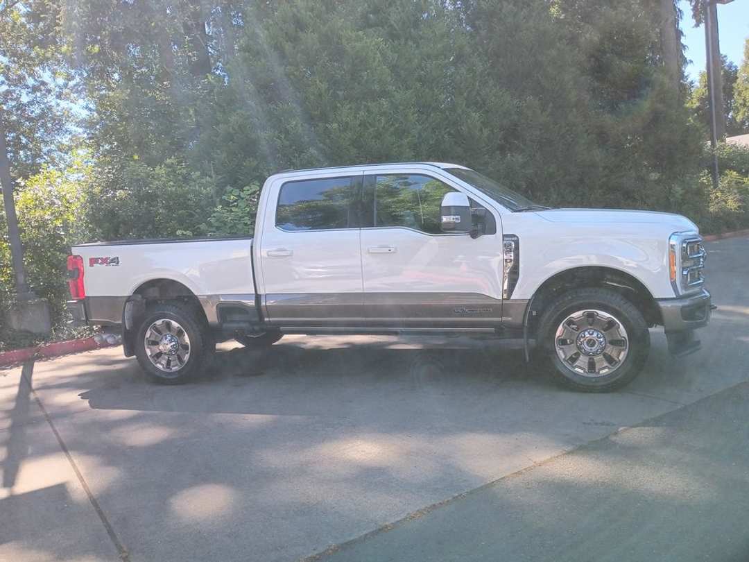 2023 Ford F-350Sd King Ranch - Image 3