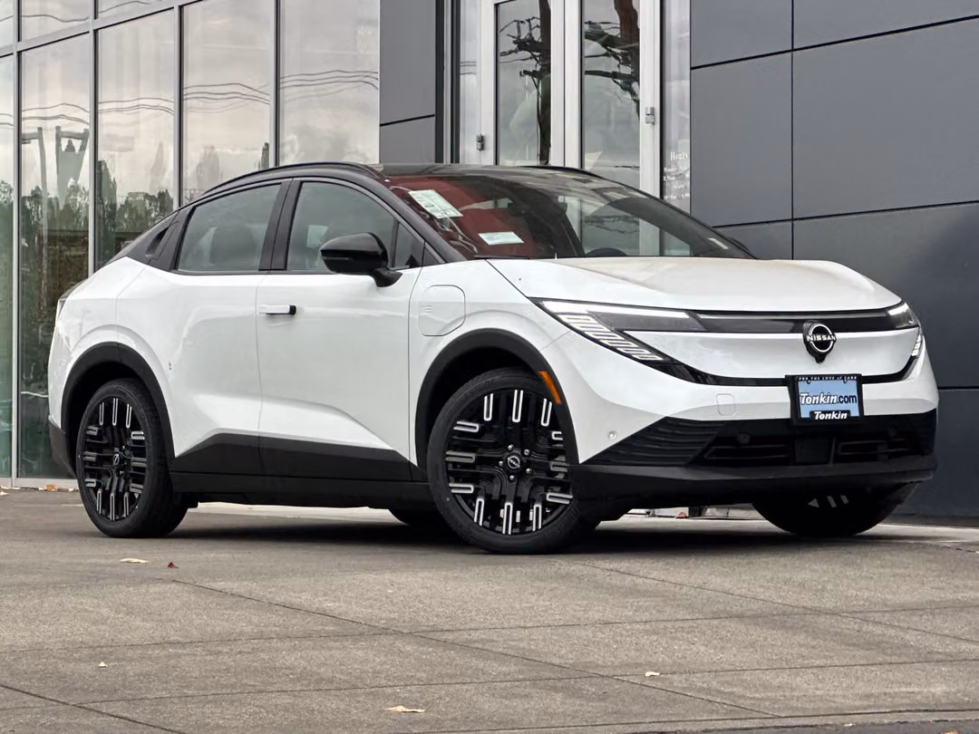 2026 Nissan LEAF PLATINUM+ - Image 2
