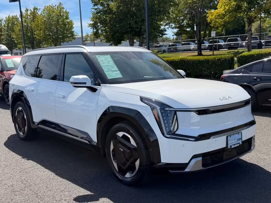 2024 Kia Ev9 Land - Image 2
