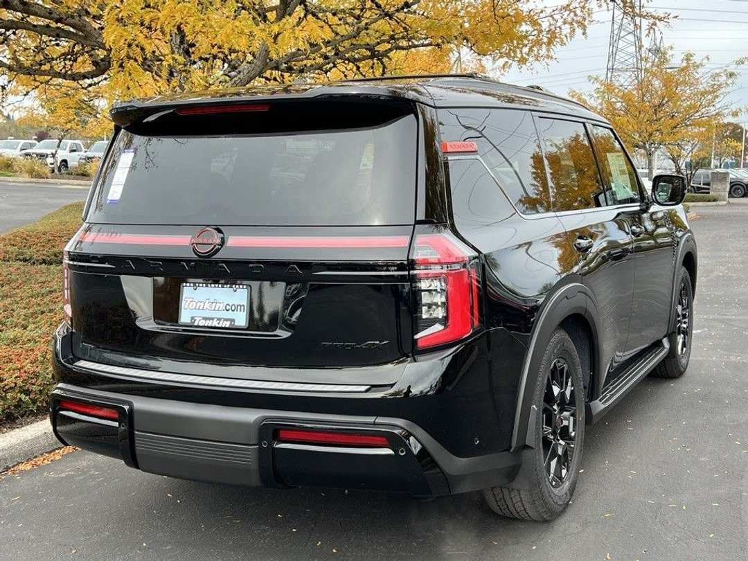 2026 Nissan Armada PRO-4X - Photo 6