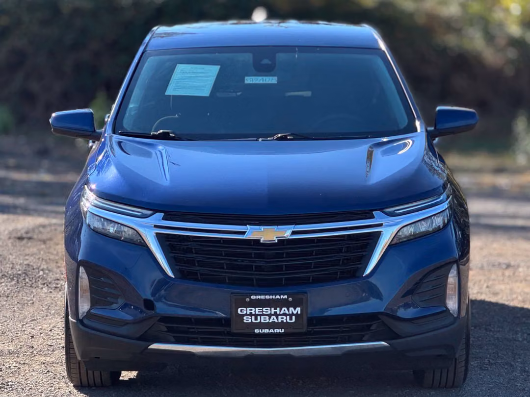 2022 Chevrolet Equinox LT - Image 2