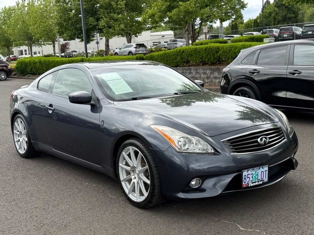 2008 INFINITI G37 Journey - Image 2