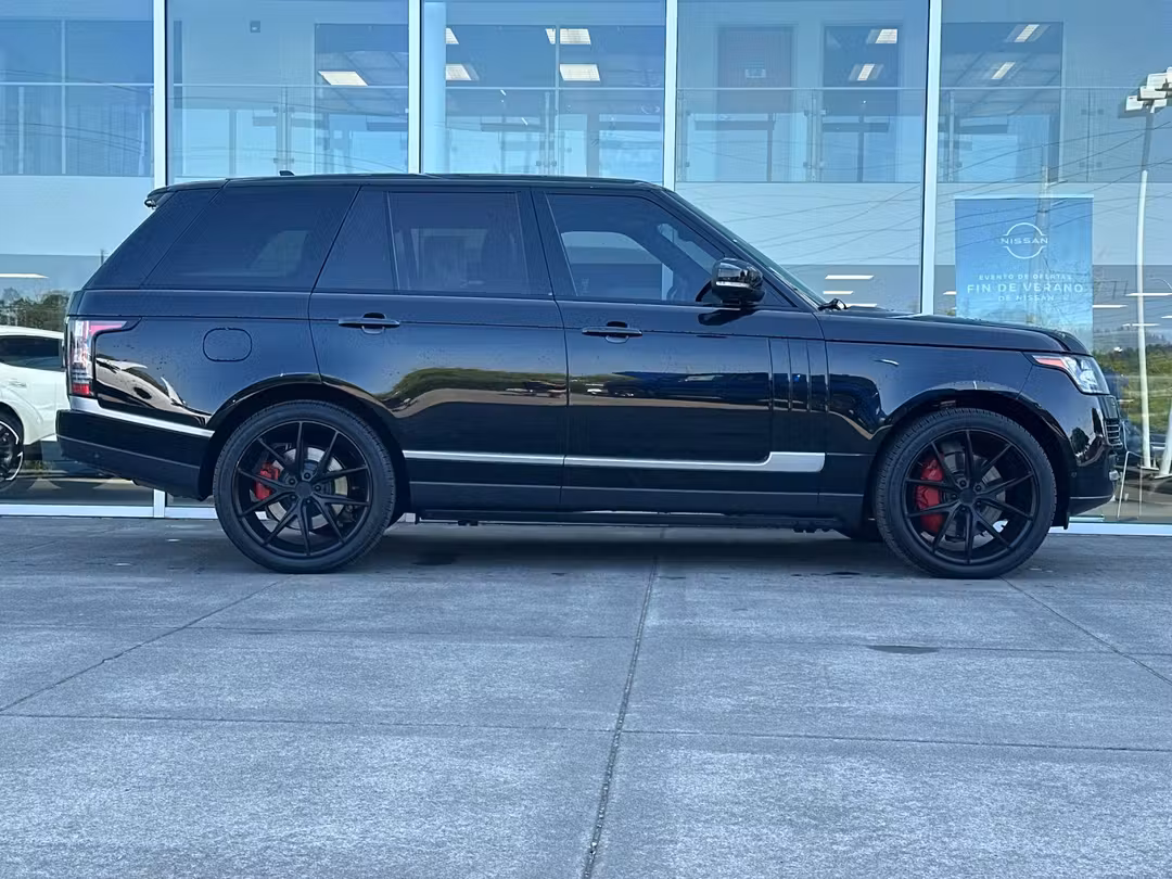 2015 Land Rover Range Rover 5.0L V8 Supercharged - Image 2