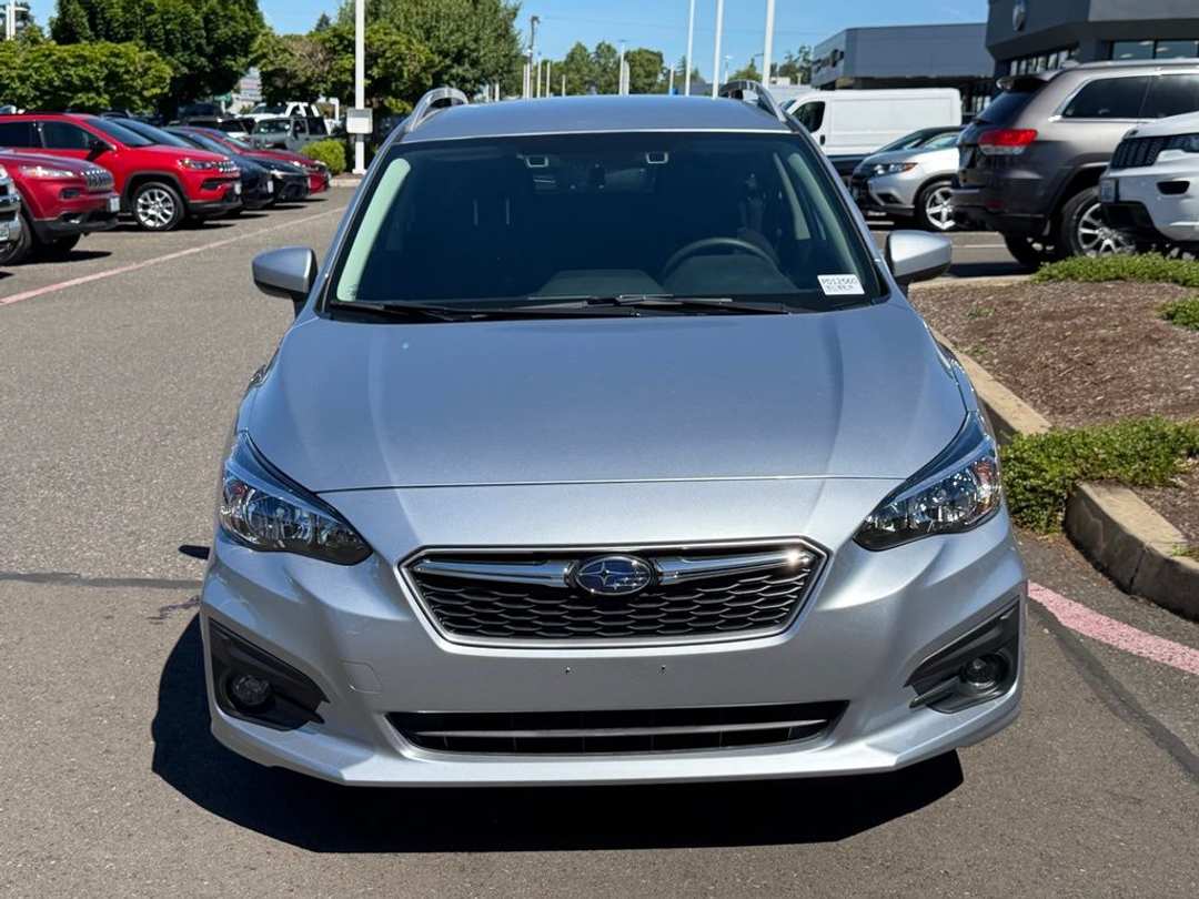 2018 Subaru Impreza 2.0i Premium - Image 3