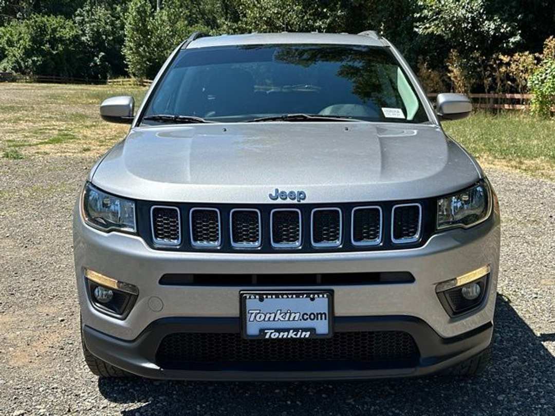 2018 Jeep Compass Latitude - Image 3
