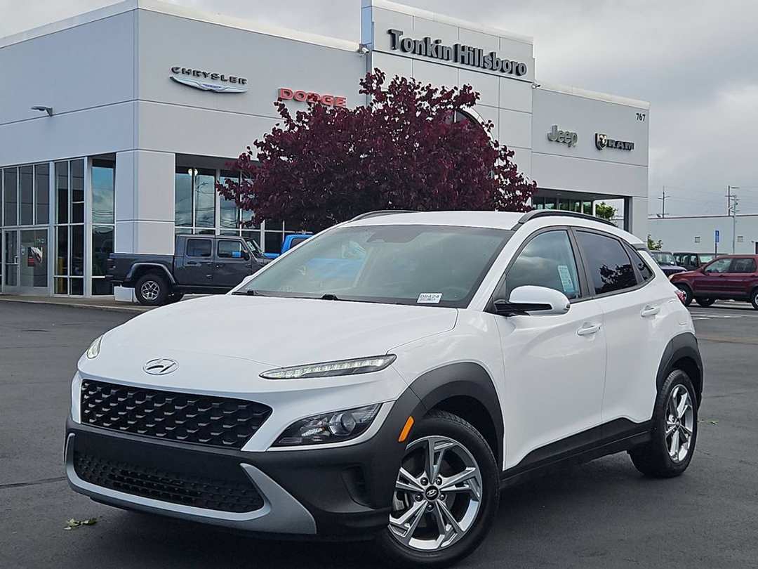 2023 Hyundai Kona SEL - Image 2