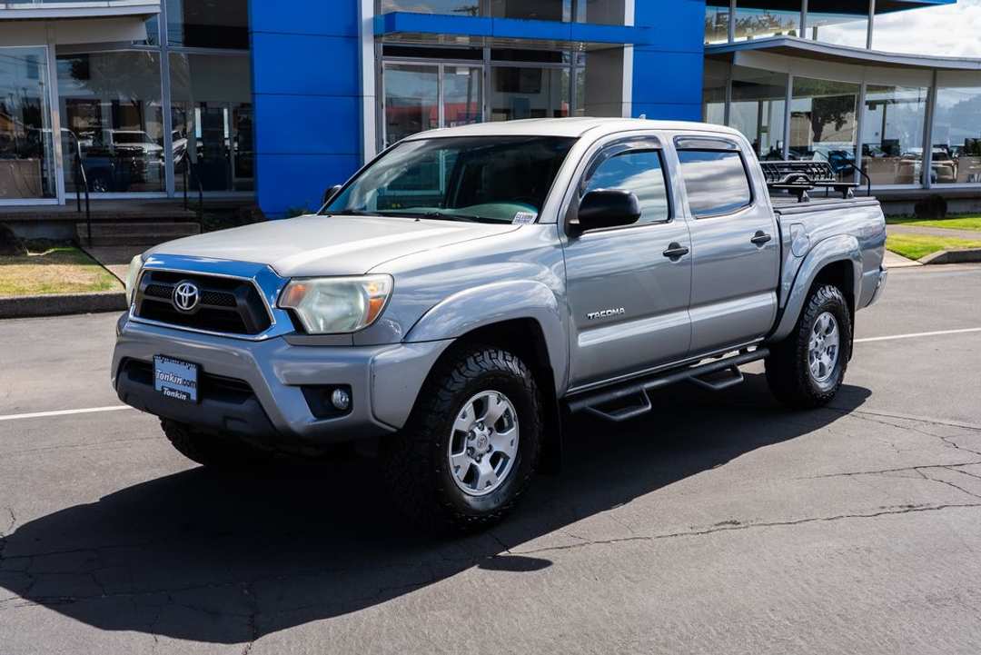 2015 Toyota Tacoma PreRunner - Image 2
