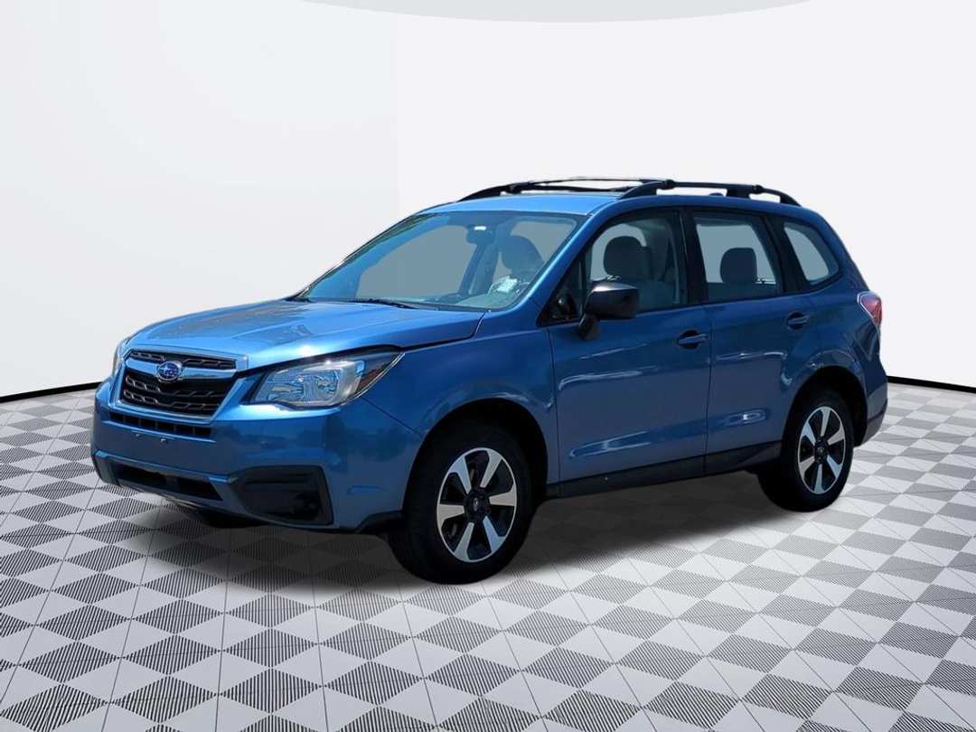 2018 Subaru Forester 2.5i - Image 2