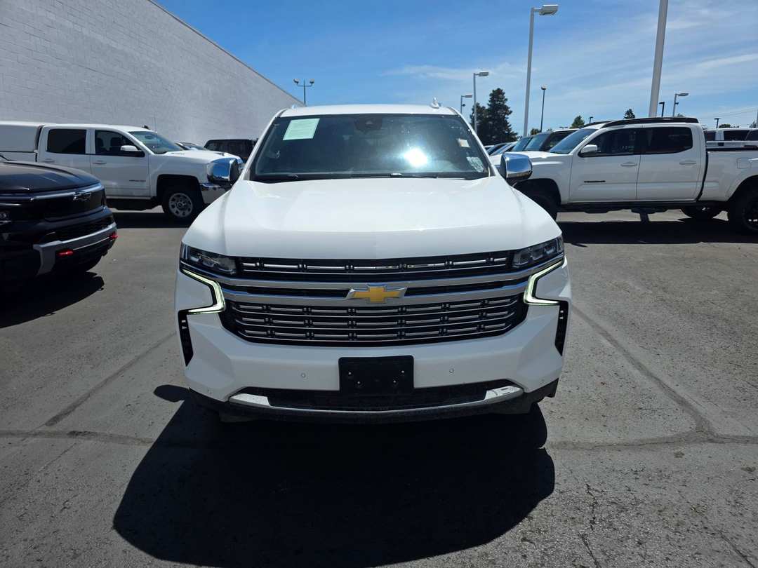 2024 Chevrolet Suburban Premier - Image 3