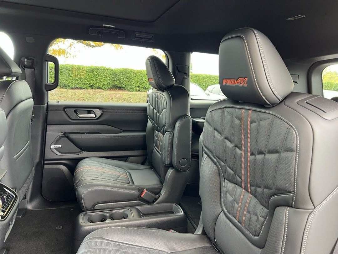 2026 Nissan Armada PRO-4X - Photo 28