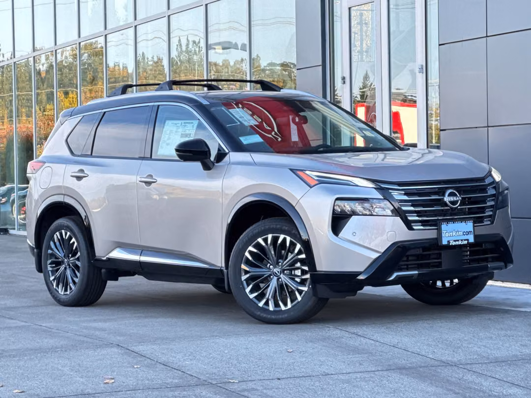 2026 Nissan Rogue Platinum - Image 2