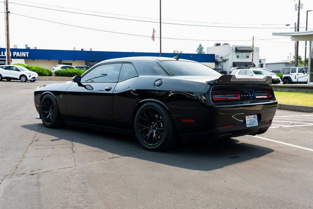 2015 Dodge Challenger SRT Hellcat - Image 3