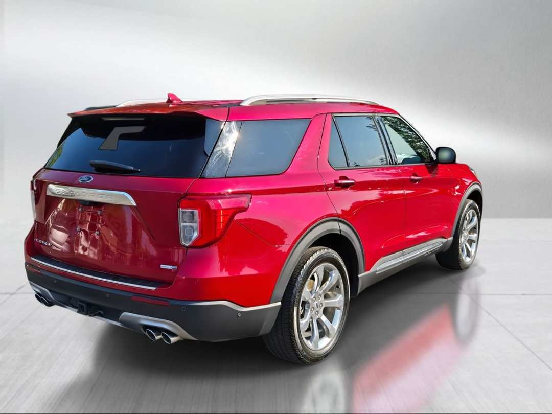 2020 Ford Explorer Platinum - Image 3