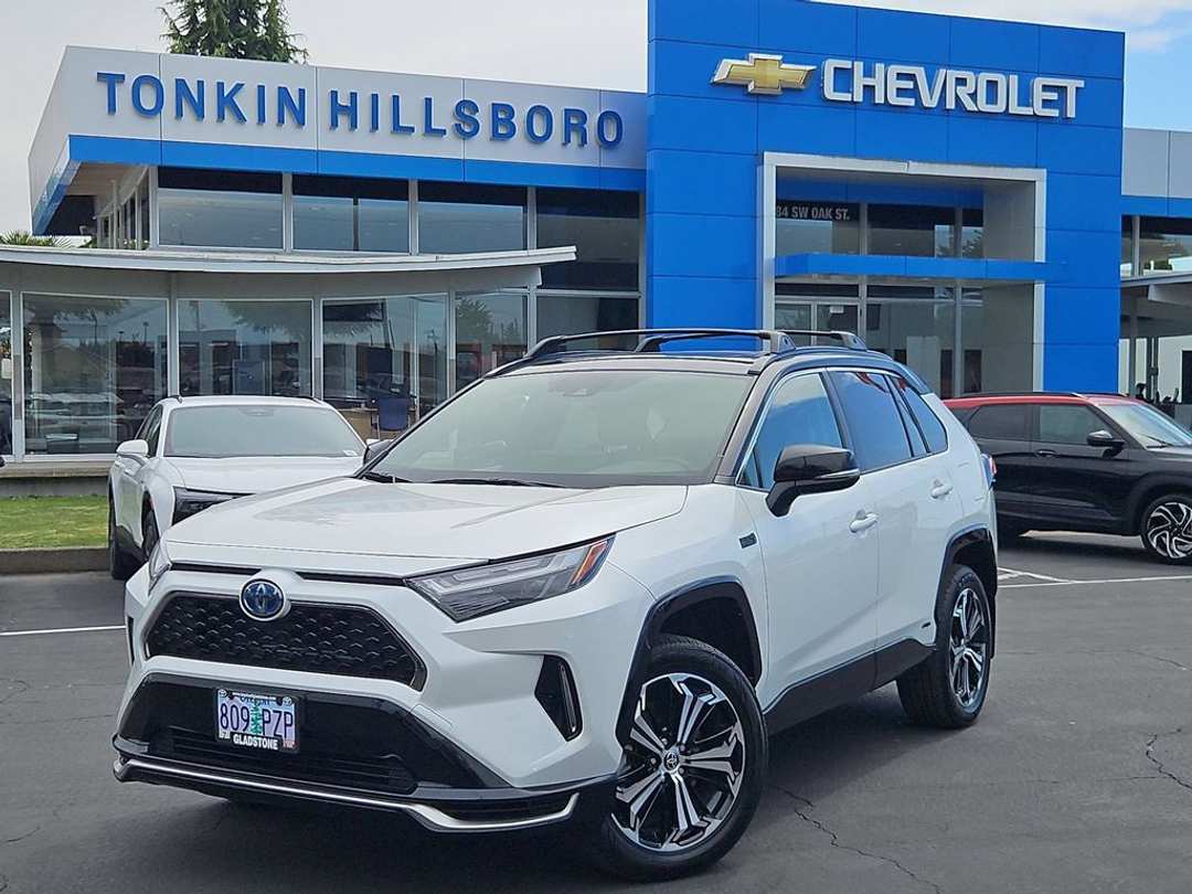 2024 Toyota Rav4 Prime XSE - Image 2