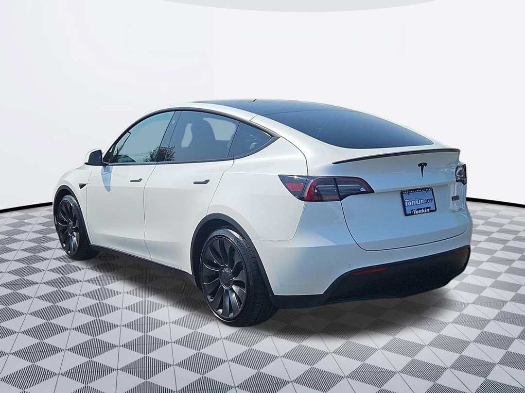 2022 Tesla Model Y Performance - Image 3