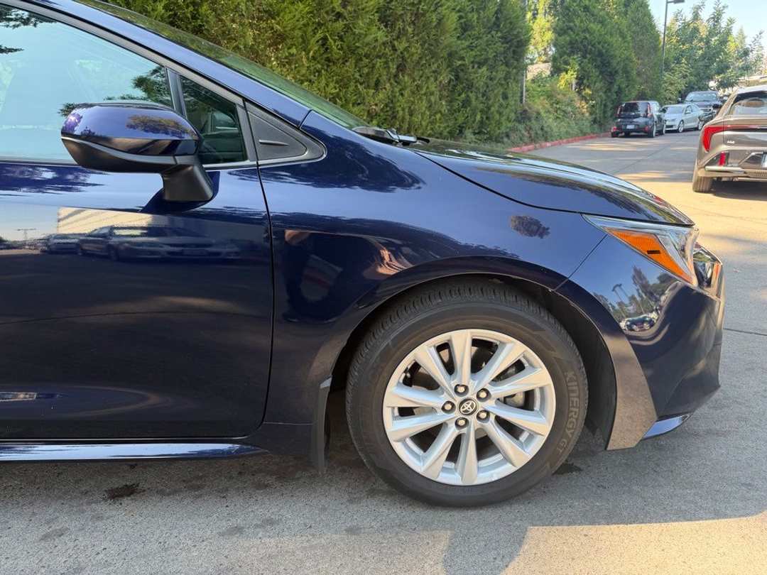 2025 Toyota Corolla LE - Image 3