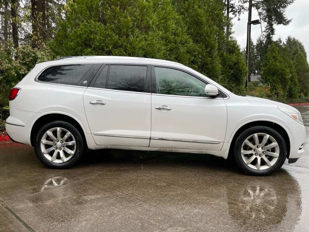 2017 Buick Enclave Premium Group - Image 3