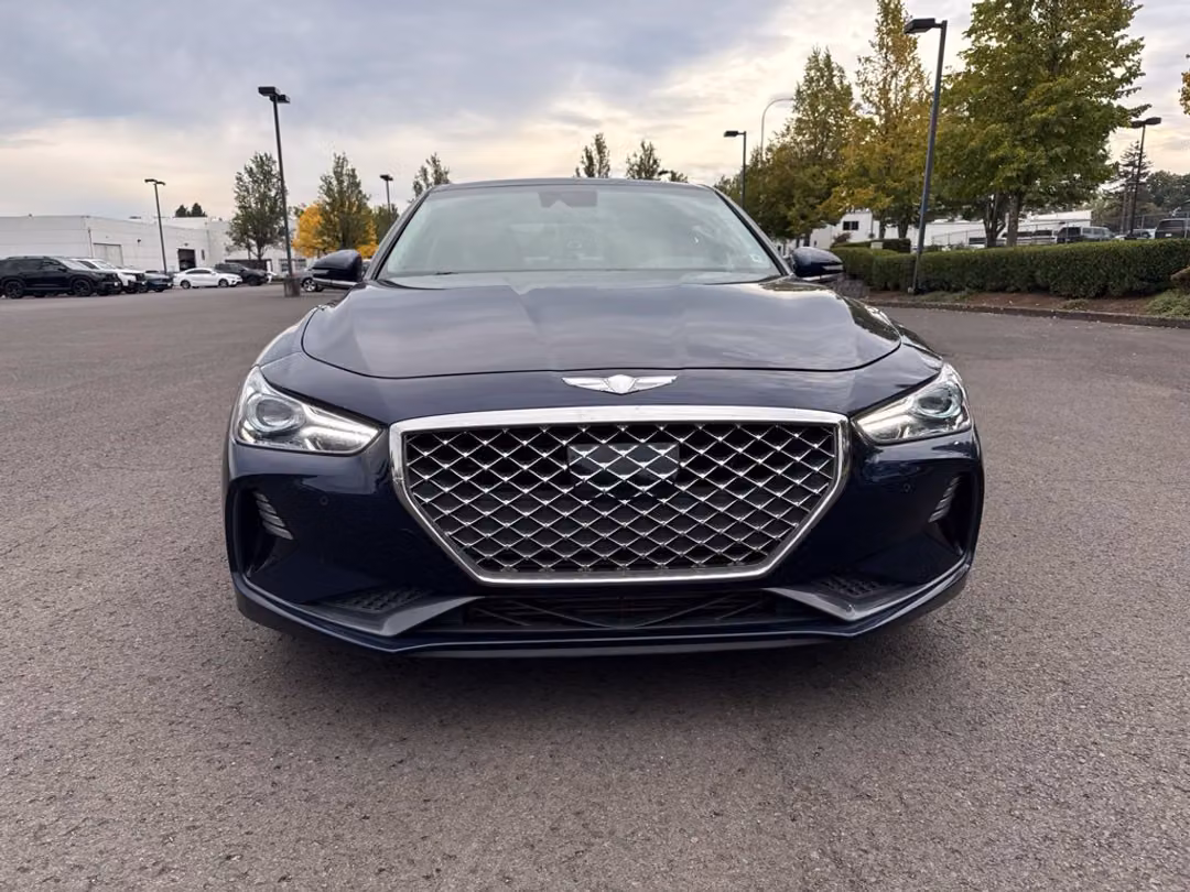 2019 Genesis G70 2.0T Advanced - Image 2