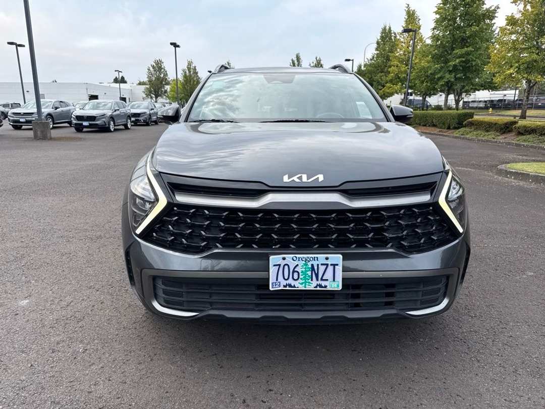 2023 Kia Sportage Plug-In Hybrid XLine - Image 2