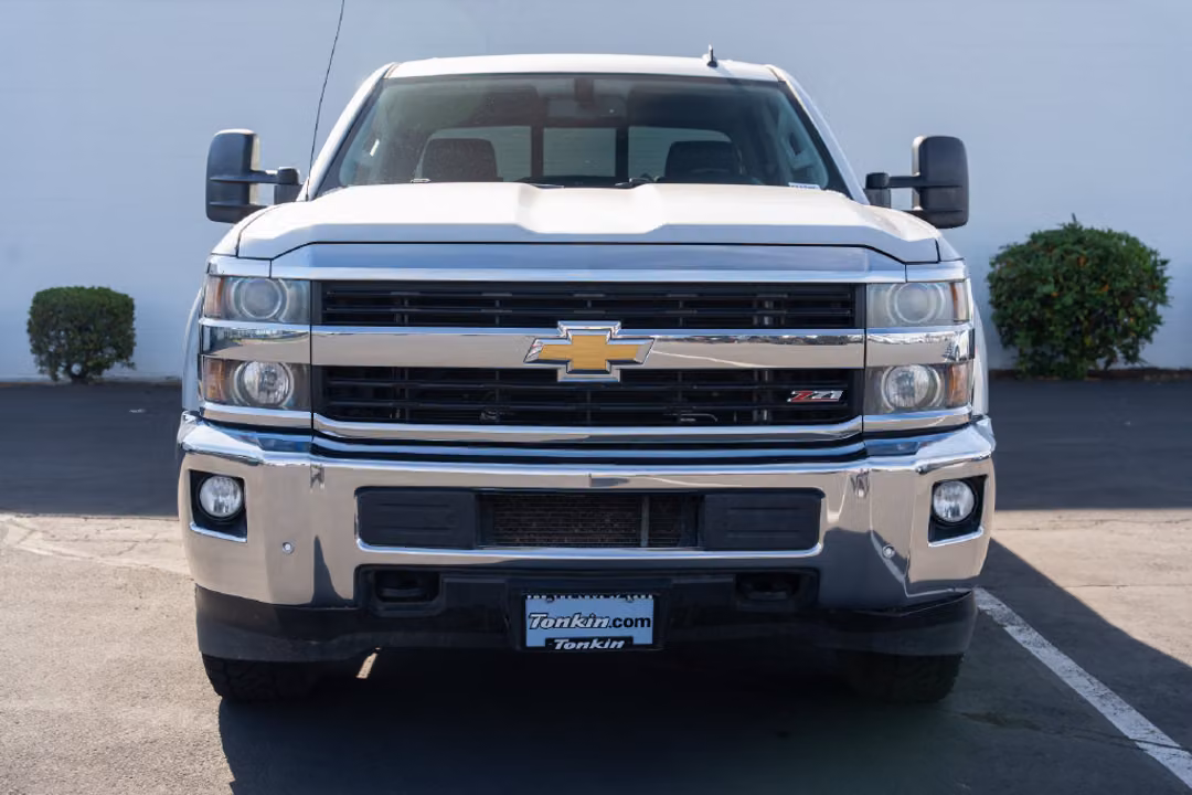 2015 Chevrolet Silverado 3500Hd LTZ - Image 2