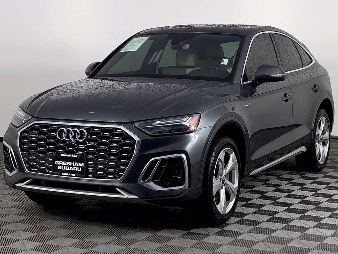 2022 Audi Q5 Sportback 45 S line Premium - Image 3